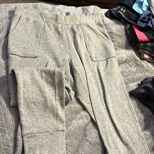 Old Navy grey sweatpants joggers size large